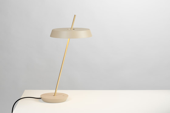 giro Edition beige | Lámparas de sobremesa | Mawa Design
