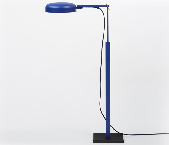 schliephacke Edition blue / black | Lámparas de pie | Mawa Design