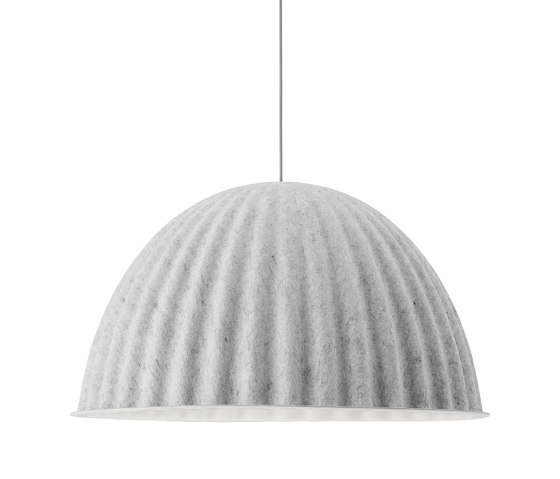 Under The Bell Pendant Lamp | Ø82 | Lámparas de suspensión | Muuto