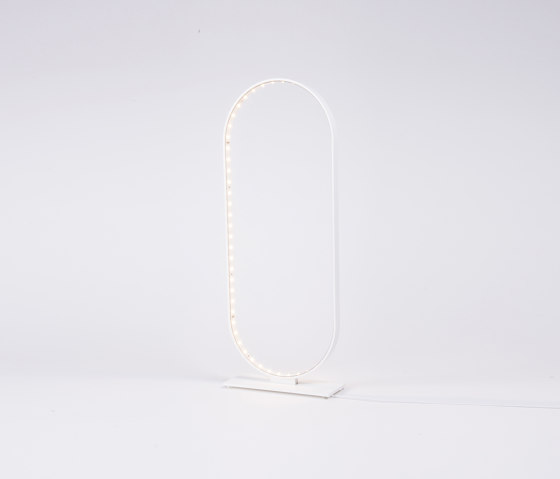 OVAL TABLE White | Table lights | Le deun