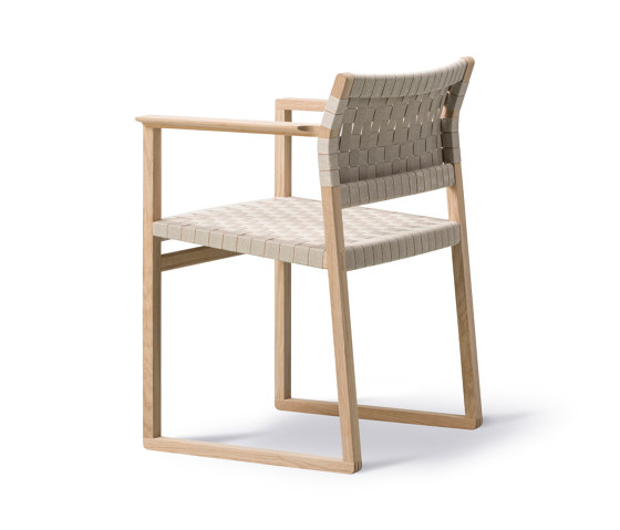 BM62 Armchair Linnen Webbing | Chairs | Fredericia Furniture