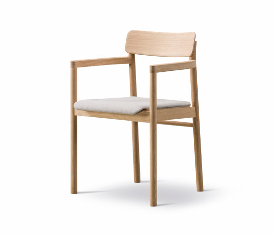 Post Chair - Seat Upholstered | Sillas | Fredericia Furniture