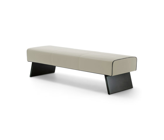 New in Town | Bench | Bancs | MALERBA