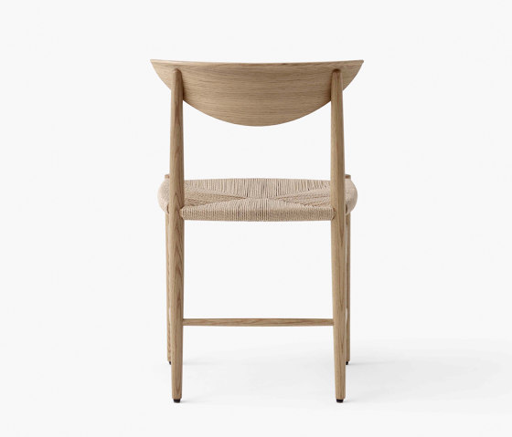 Drawn HM3 Oiled Oak | Chairs | &TRADITION