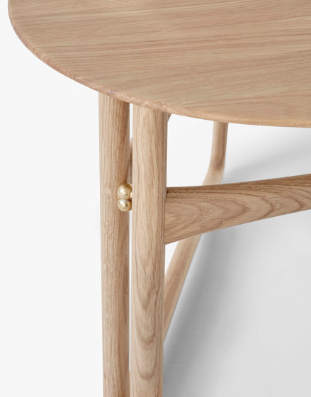 Drop Leaf HM5 Oiled Oak | Side tables | &TRADITION