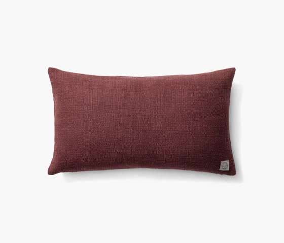 &Tradition Collect | Heavy Linen Cushion SC27 Burgundy | Coussins | &TRADITION