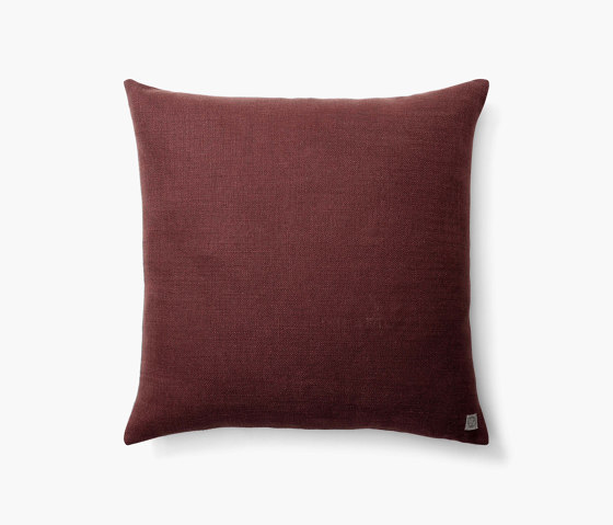 &Tradition Collect | Heavy Linen Cushion SC29 Burgundy | Cushions | &TRADITION
