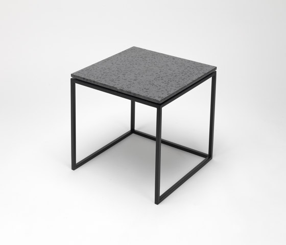 dade LAURA concrete side table (single) | Mesas auxiliares | Dade Design AG concrete works Beton