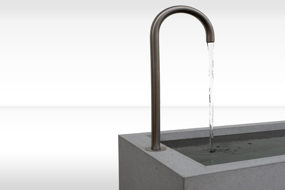 Fountains | dade LAUF 4 | Fontaines d'eau potable | Dade Design AG concrete works Beton