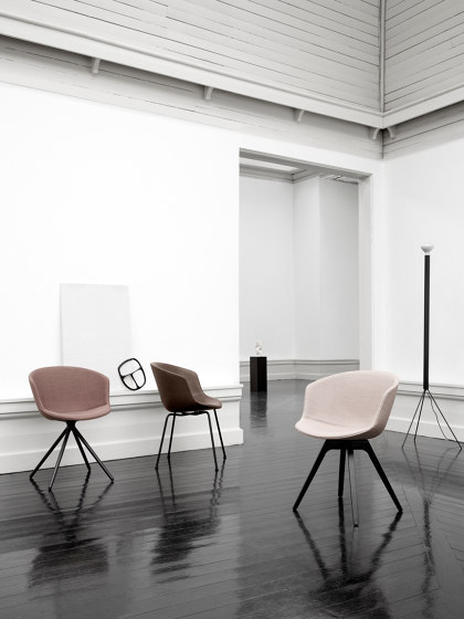 Mono | Stühle | Wendelbo