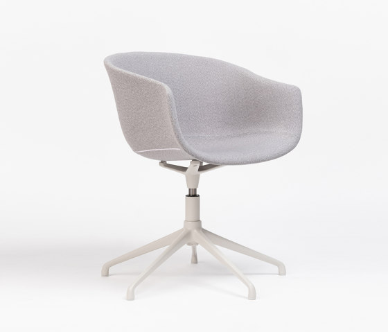 Bai Swivel Chair | Chairs | ONDARRETA