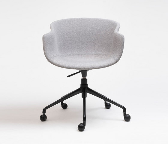 Bai Swivel Chair | Stühle | ONDARRETA