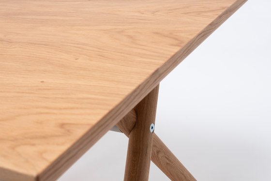 Bai Table Wood | Dining tables | ONDARRETA