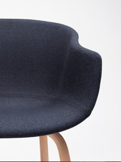 Bai Wood Chair | Stühle | ONDARRETA