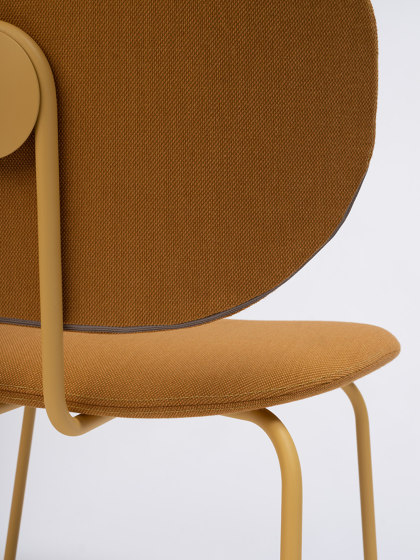 Hari XL | Chairs | ONDARRETA