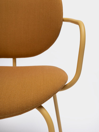 Hari XL Armchair | Stühle | ONDARRETA