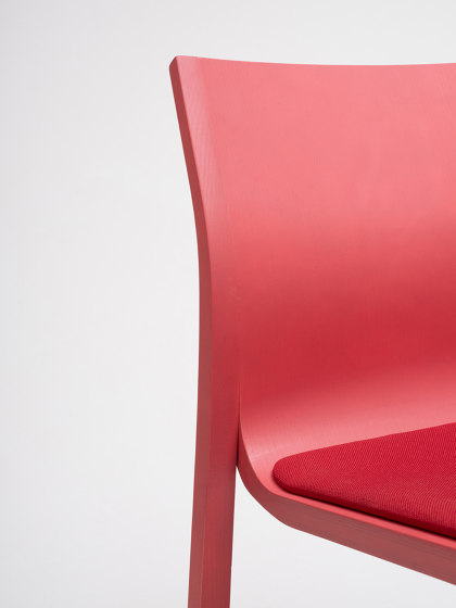 Silu Chair | Chairs | ONDARRETA