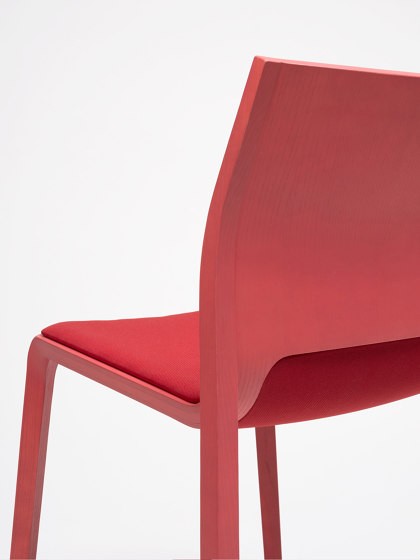 Silu Chair | Stühle | ONDARRETA