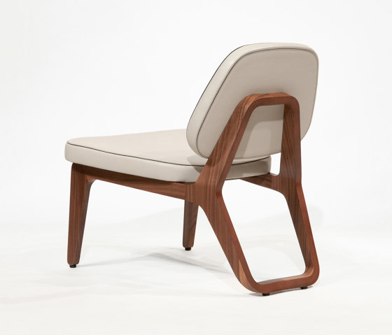 Moonlounger Lounge chair - Walnut | Armchairs | Wildspirit