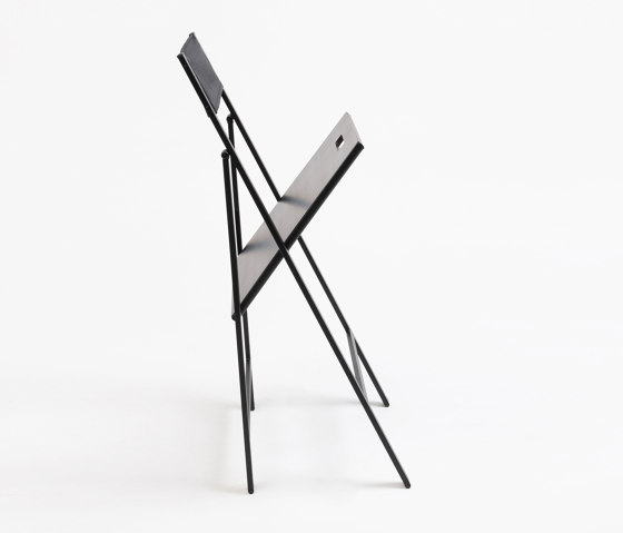 Clip Chair | Chairs | ONDARRETA