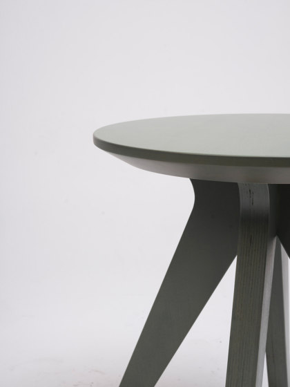 Mikado Low Table | Tables d'appoint | ONDARRETA