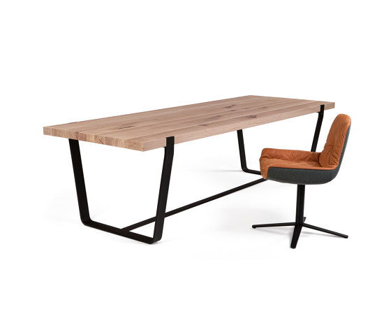 BB 11 Clamp Table | Dining tables | Janua