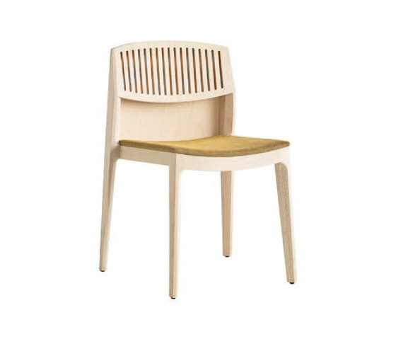 Isa 142L | Chaises | Capdell