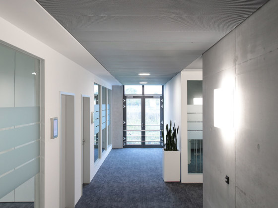Expanded Metal Ceilings | FS4.4 As Rhombos Lay-On/ Hook-On System | Plafonds suspendus | durlum