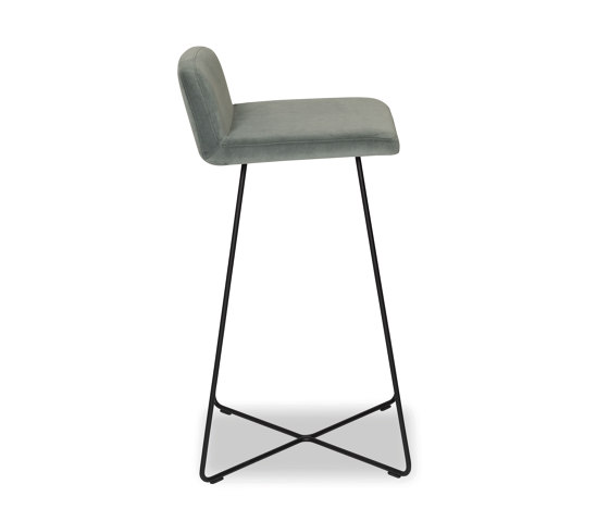 Finn | Bar stools | Bielefelder Werkstätten