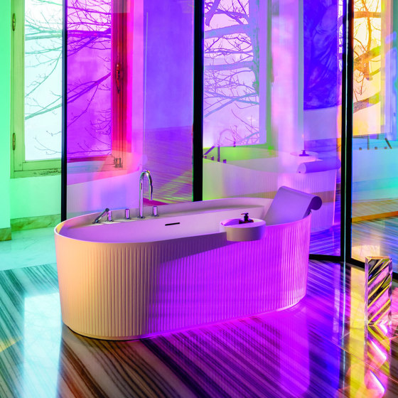 Sonar | Freestanding bathtub | Bañeras | LAUFEN BATHROOMS