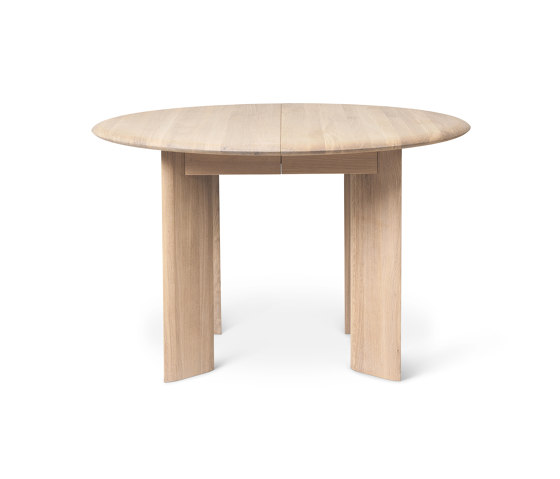 Bevel Table Extendable x1 - White Oiled Oak | Tables de repas | ferm LIVING