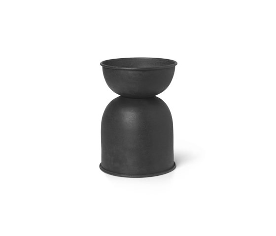 Hourglass Pot - Extra Small - Black |  | ferm LIVING
