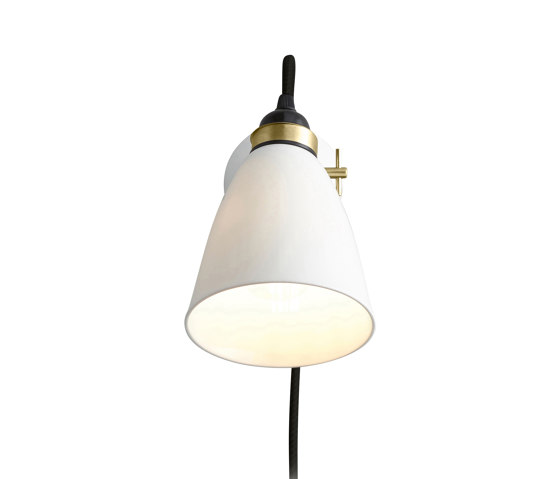 Hector 30 Wall Light, Plug, Switch & Cable, Satin Brass with Black Braided Cable | Appliques murales | Original BTC