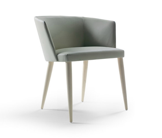 Axel 74P/4W | Chairs | Crassevig
