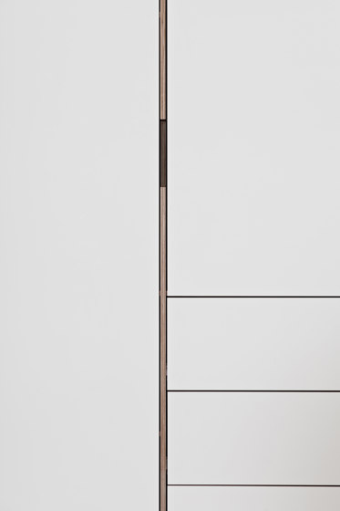 METRUM 
customized shelf- and wardrobesystem | Armoires | Sanktjohanser
