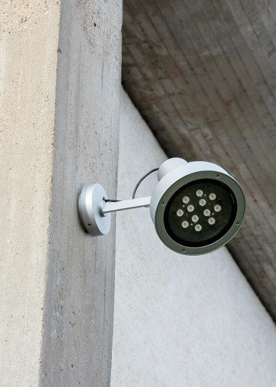 Arne S | Wall-mounted lighting | Lampade outdoor parete | Urbidermis