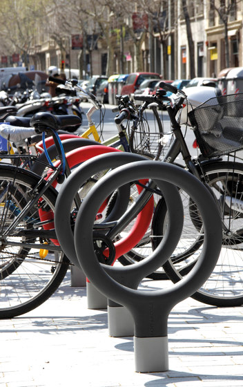 Key bicycle rack | Bicycle stands | URBIDERMIS SANTA & COLE