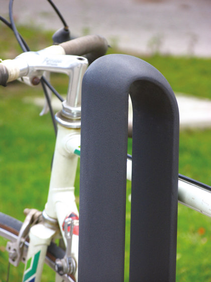 Sammy bicycle rack | Bicycle stands | URBIDERMIS SANTA & COLE