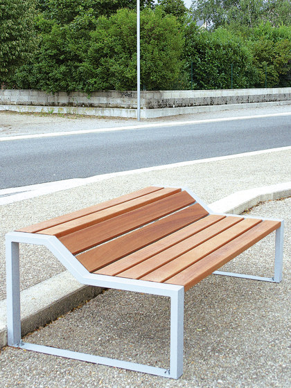 Large Cléo Bench seat | Benches | Univers et Cité - Mobilier urbain