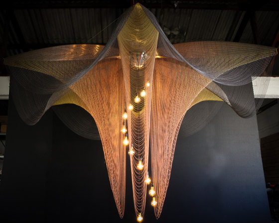 Artpieces & Installations Giant Fuschia | Lampade sospensione | Willowlamp