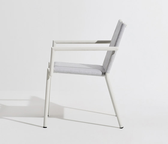 Eleven | Armrest Chair | Chaises | Terraforma