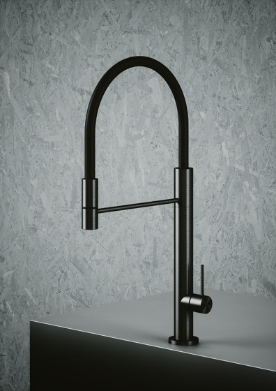 Kitchen Inox | Stainless steel AISI316L kitchen sink mixer with black flexible hose and handshower. | Kitchen taps | Quadrodesign