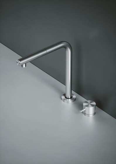 Kitchen Inox | Kitchen sink mixer with remote mixer and swivelling, extractable and under-window spout. Available in the non-collapsible version | Kitchen taps | Quadrodesign