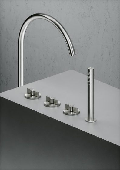 Valvola01 | Two hole tap and hydroprogressive mixer with handshower kit | Bath taps | Quadrodesign