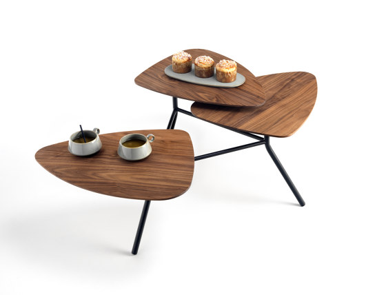 63 | Modular coffee table | Tavolini bassi | Klybeck