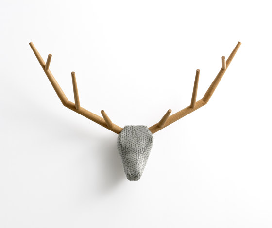 yy | Hunting trophy or wall coat hanger | Percheros | Klybeck