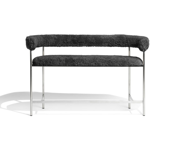 Font light bar sofa | grey sheepskin | Barhocker | møbel copenhagen
