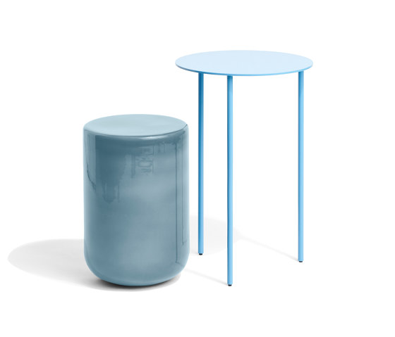 The pair S side tables | pastel blue | Tavolini impilabili | møbel copenhagen