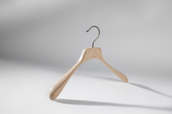 Light Design Collection - Oak Wood | Agata Hanger | Cintres | Industrie Toscanini