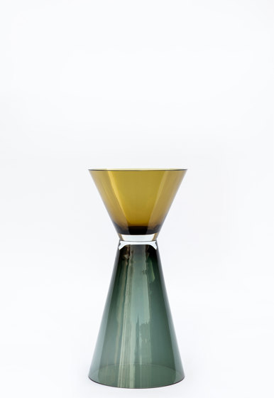 Taper Vessel Shape 5 | Vasen | SkLO